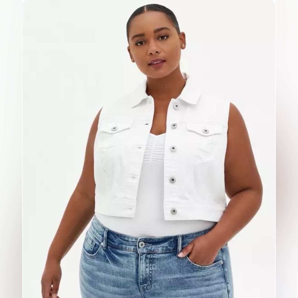 Torrid Cropped White Denim Vest Womens Large